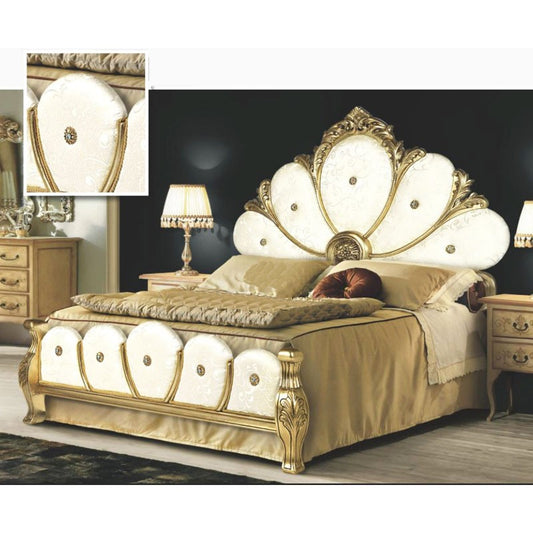 Letto  matrimoniale con  testiera e pediera  intagliato e decorato a foglia oro 180x200xh.170 cm