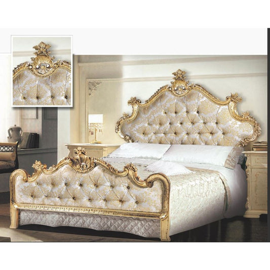 Letto  matrimoniale con  testiera e pediera barocco in tessuto damascato 172x212xh.165 cm